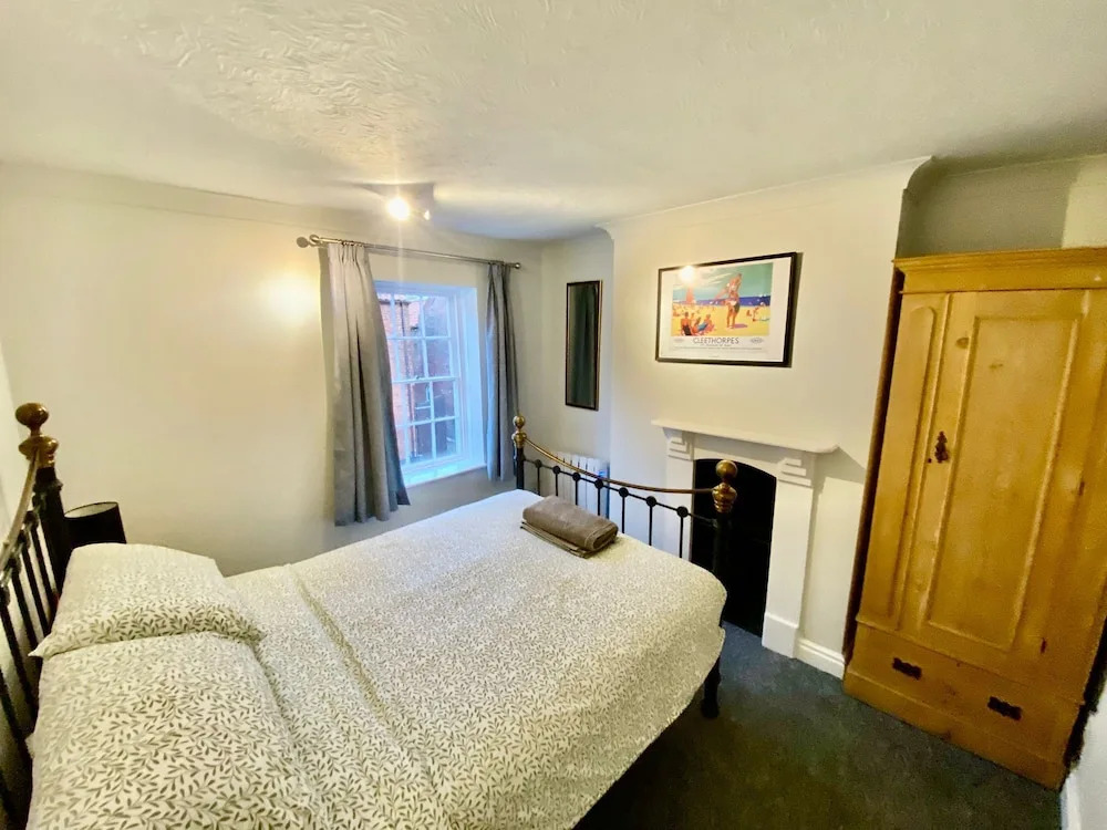 Characterful 3 Bed Cottage in Barrow Upon Humber