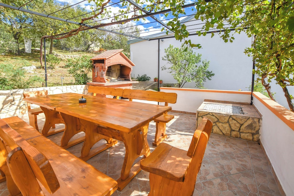 House Rovana