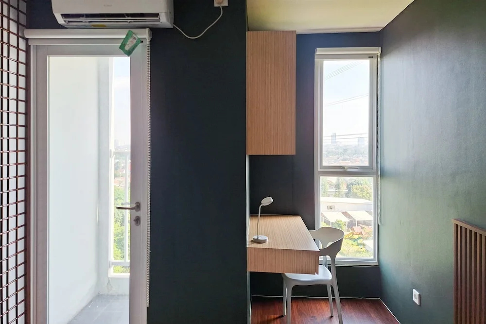 Green Urban Style Studio Room At Apartment Sudimara Forestwalk