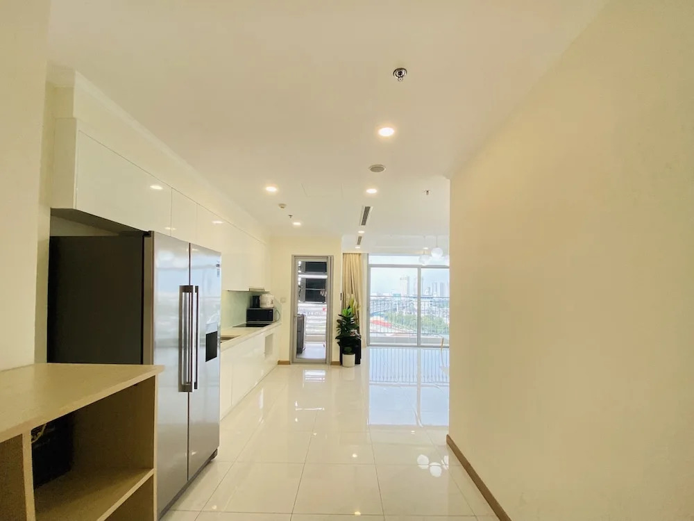 Landmark Apartment in Vinhomes Central Park