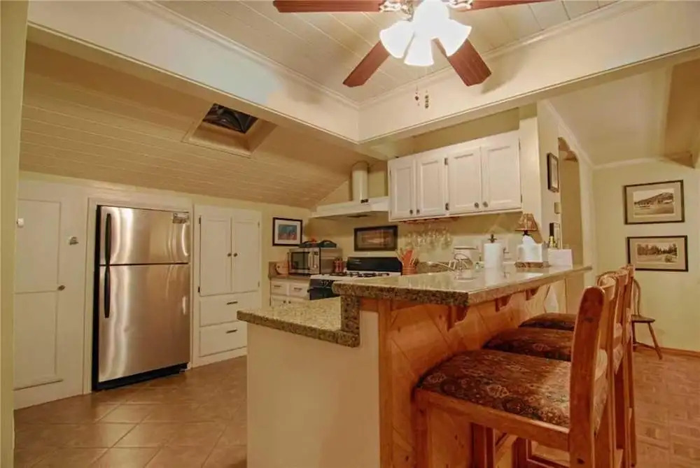 Stunning Lake Views From Cozy Cabin! #105