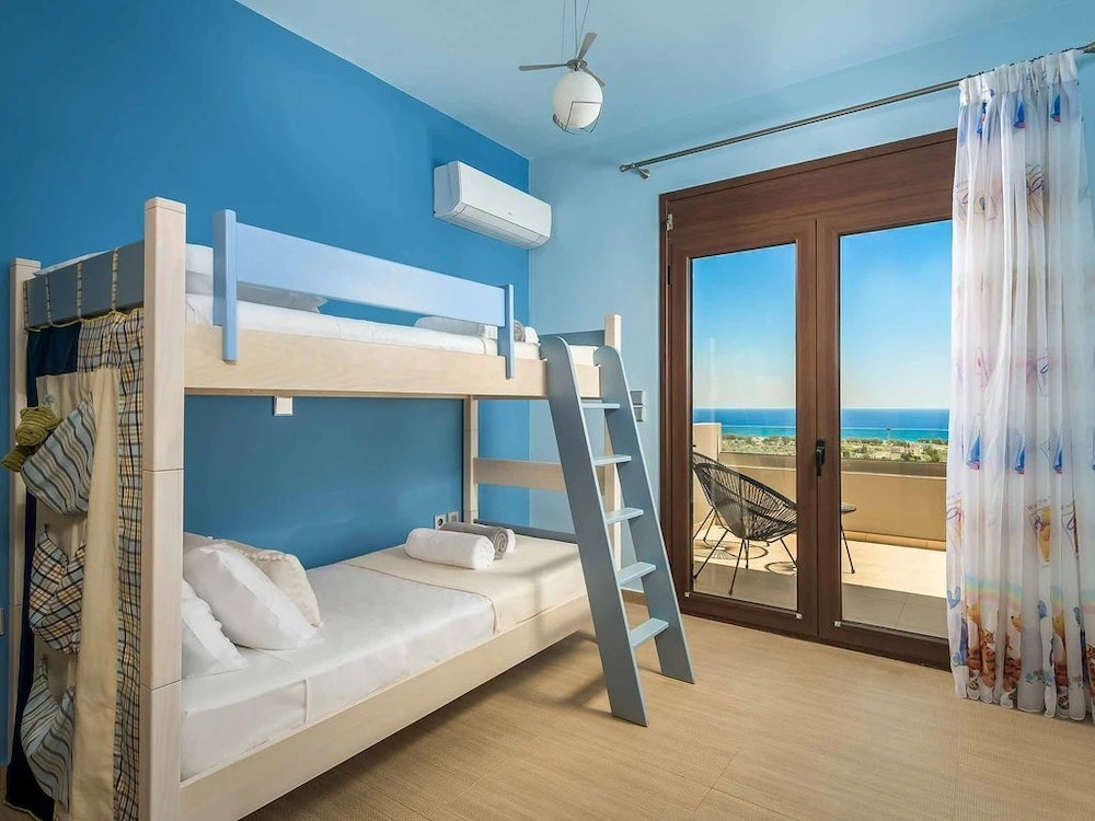 Villa Cerulean - This Villa has a Games Court, Wifi & A/C