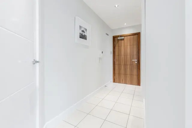 Roomspace - New Manor House