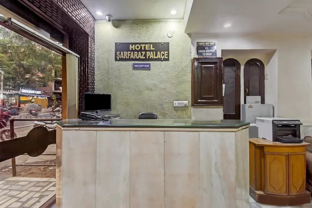 SPOT ON 62734 Hotel Sarfaraz Palace
