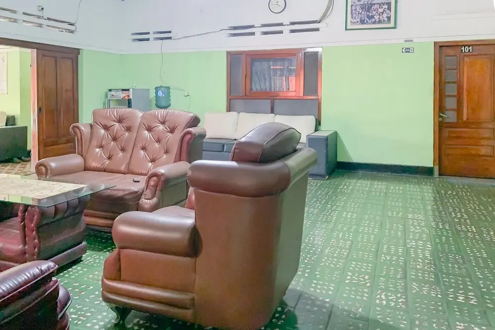 Urbanview Hotel Syariah near UPI Sumedang
