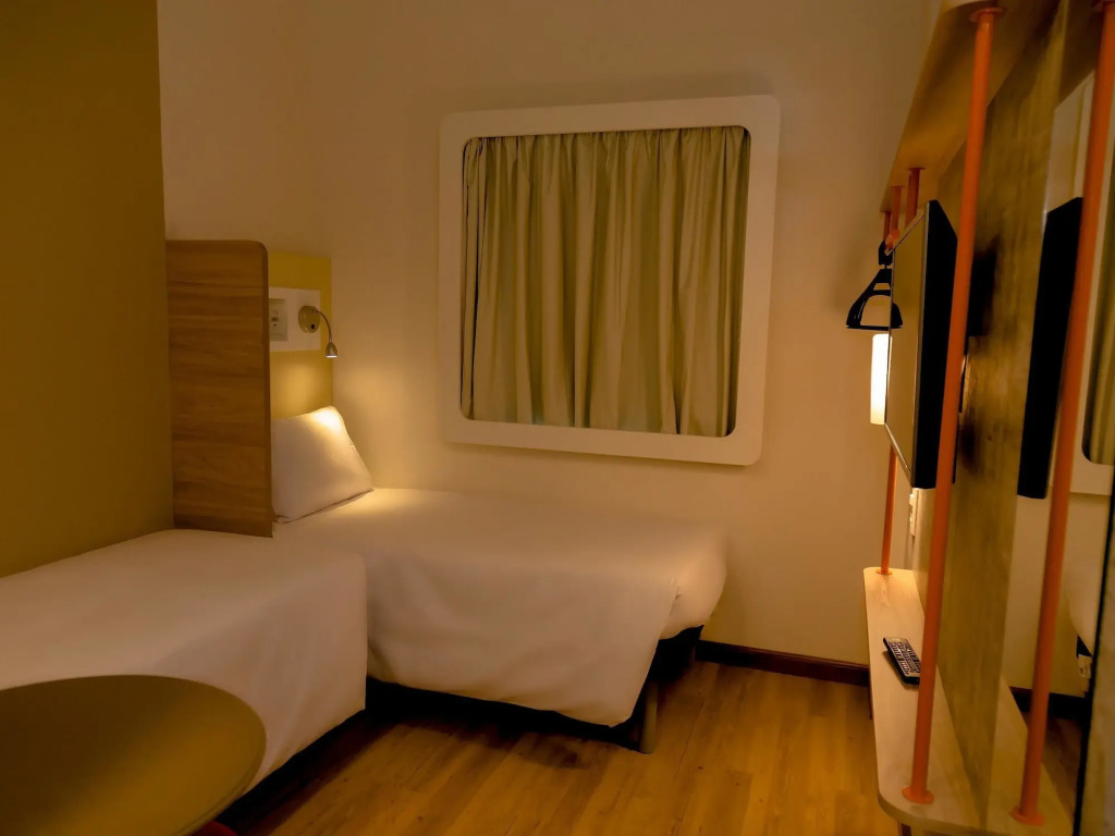 Ibis Budget Lorena - Circuito da Fé
