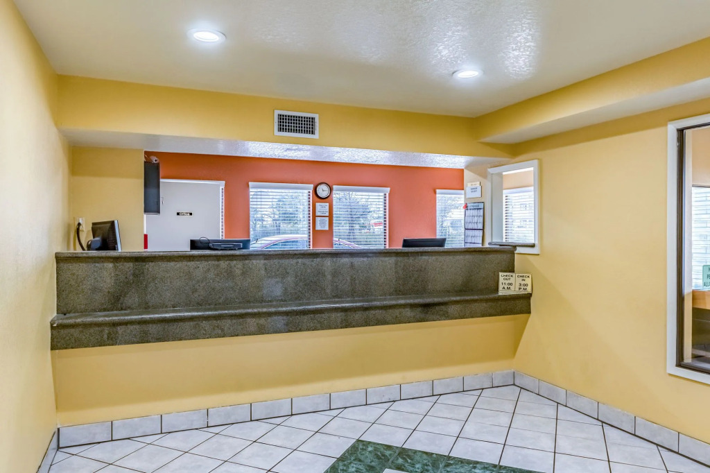 Econo Lodge Near Lackland Air Force Base-SeaWorld