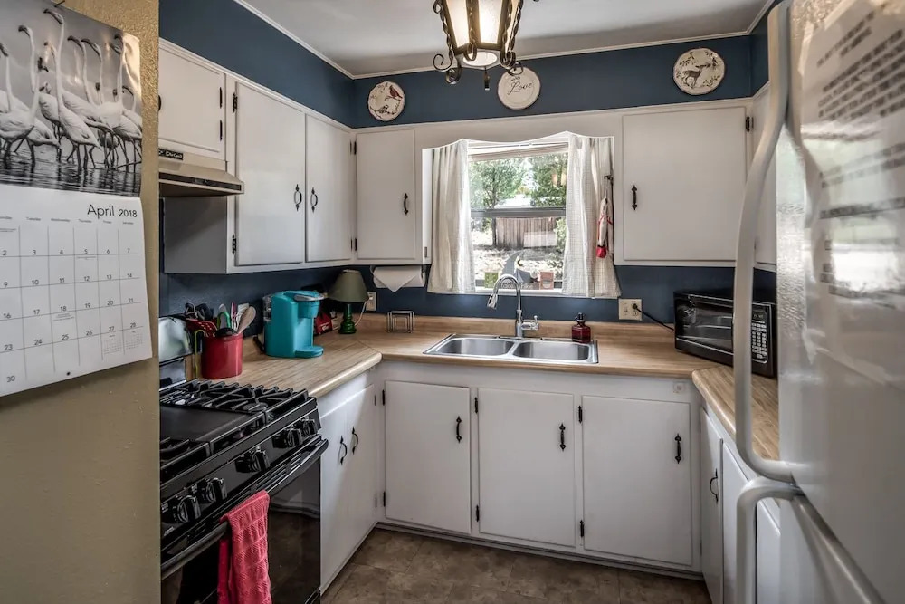 A Frame Acres - Three Bedroom Cabin