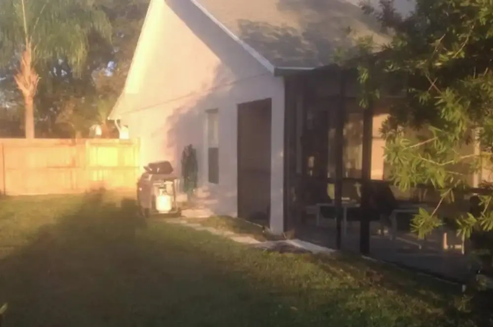 5 bed Private Lakeside Villa and South Facing Pool