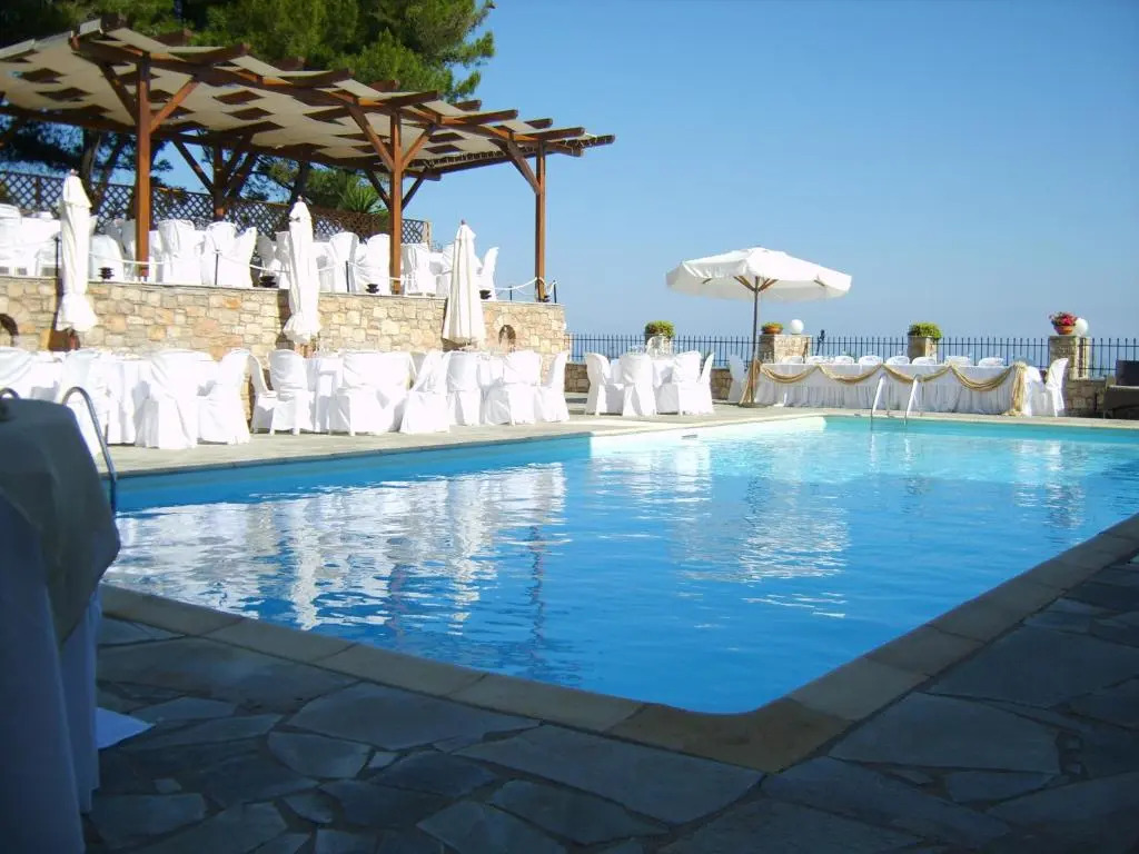 Yalis Hotel