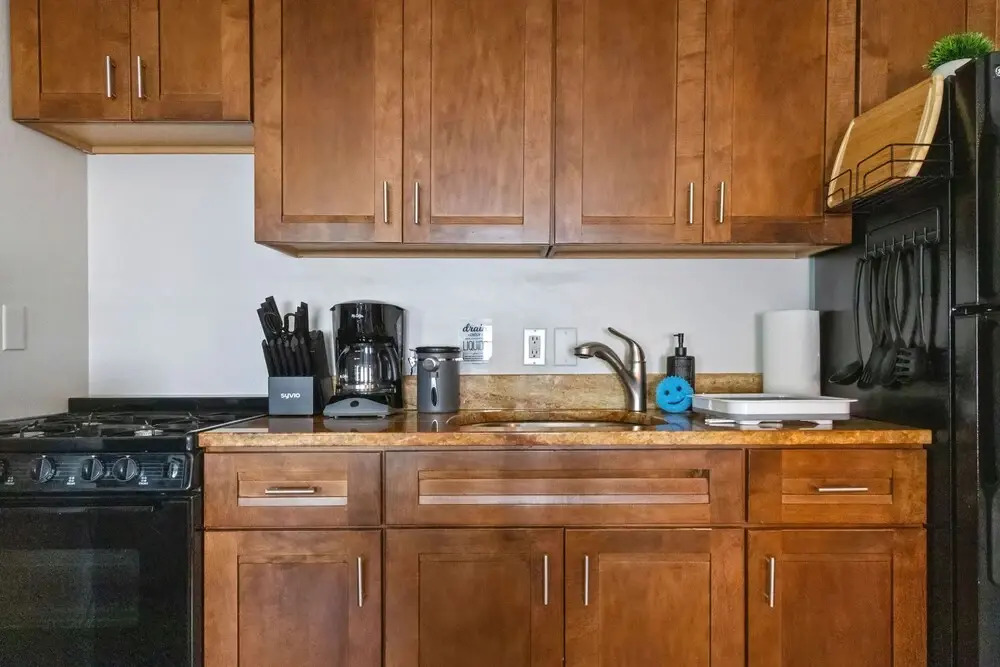 Beachside Retreat Cozy 1-bedroom w Private Yard