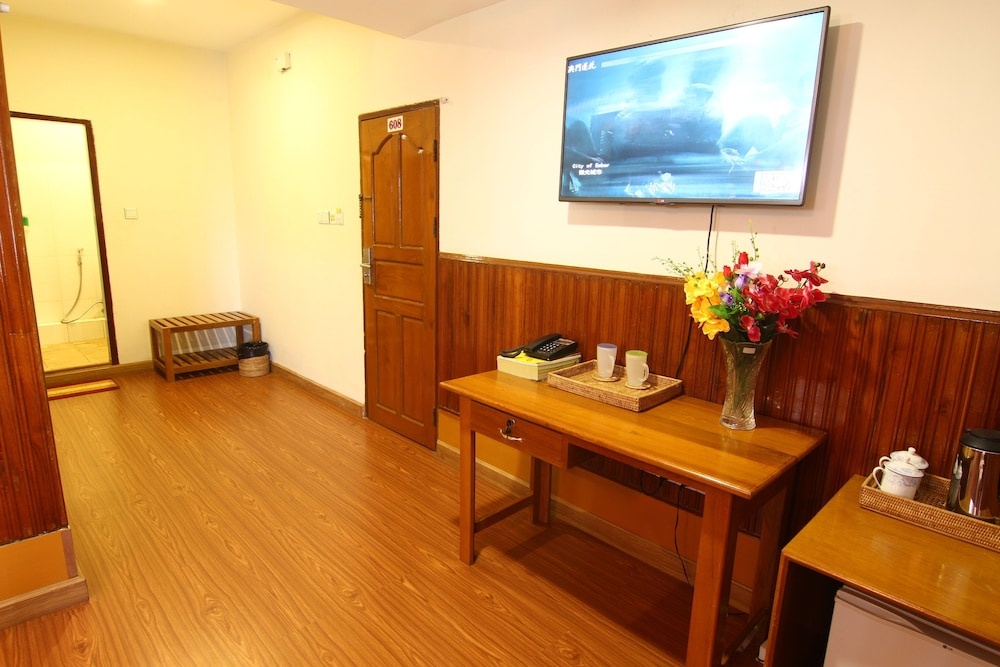 Shwe Htee Hotel Yangon