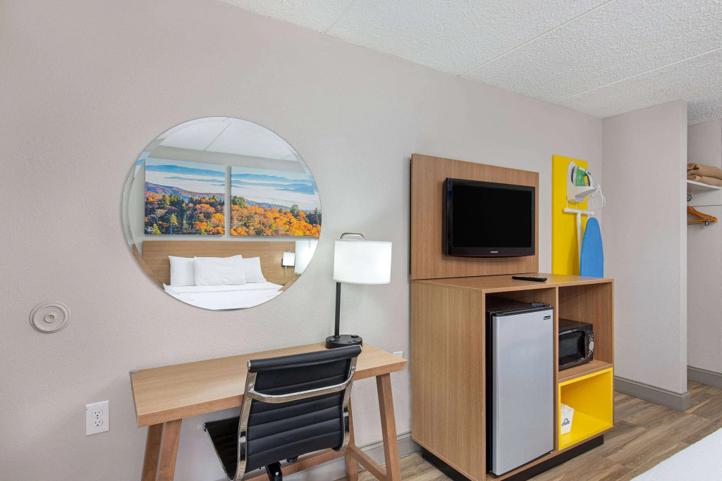 Express Inn - Knoxville
