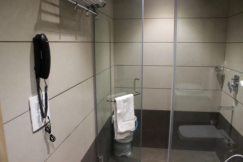 OYO 550 Hotel Aura Grand Residency
