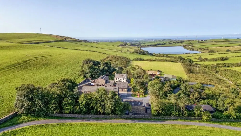 Woodside Barn
