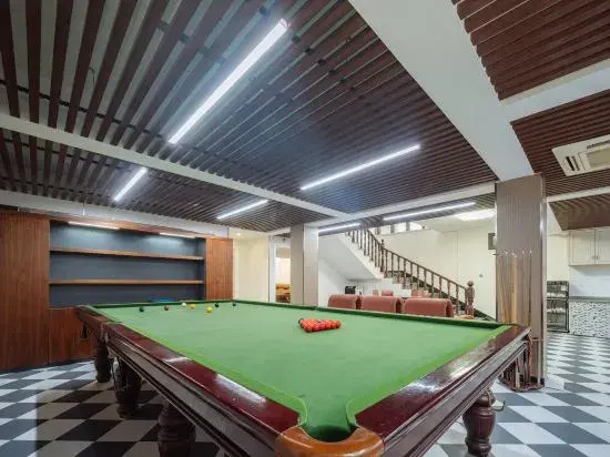 Floral Hotel·  Xiangshe Homestay (Shanghai International Tourism Resort Store)