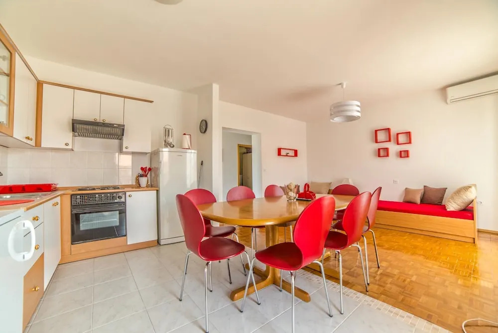 Apartment Lidija / Three Bedrooms A1