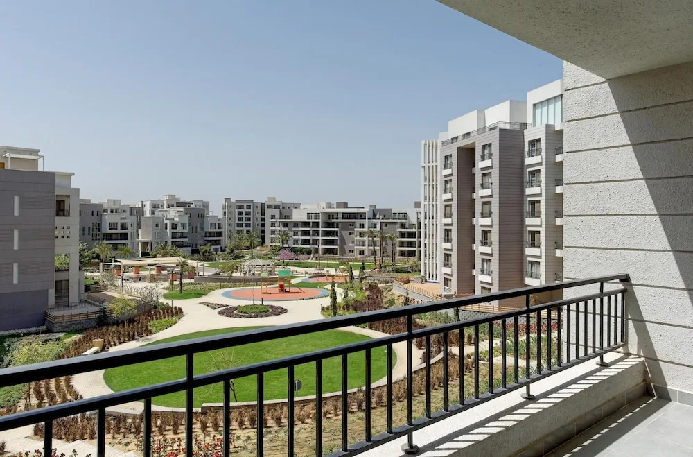 Vesta - Luxury Apt - 3br - Cfc IV