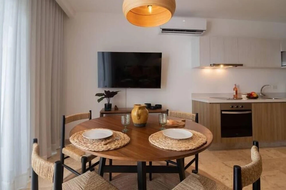 Apartments near the beach pool and gym