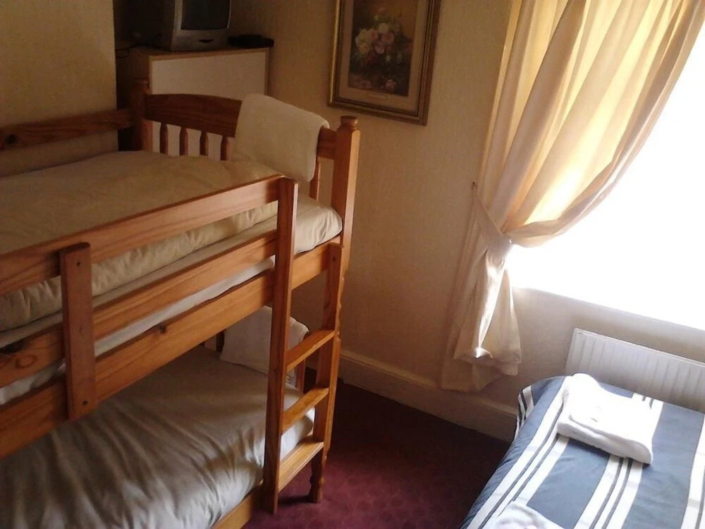Oakwell Hotel