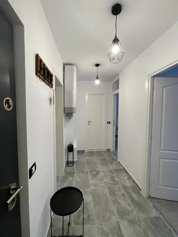 APARTAMENT 3 camere Neptun