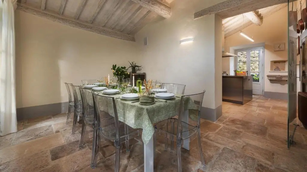 VILLA METELLIANO 10, Emma Villas