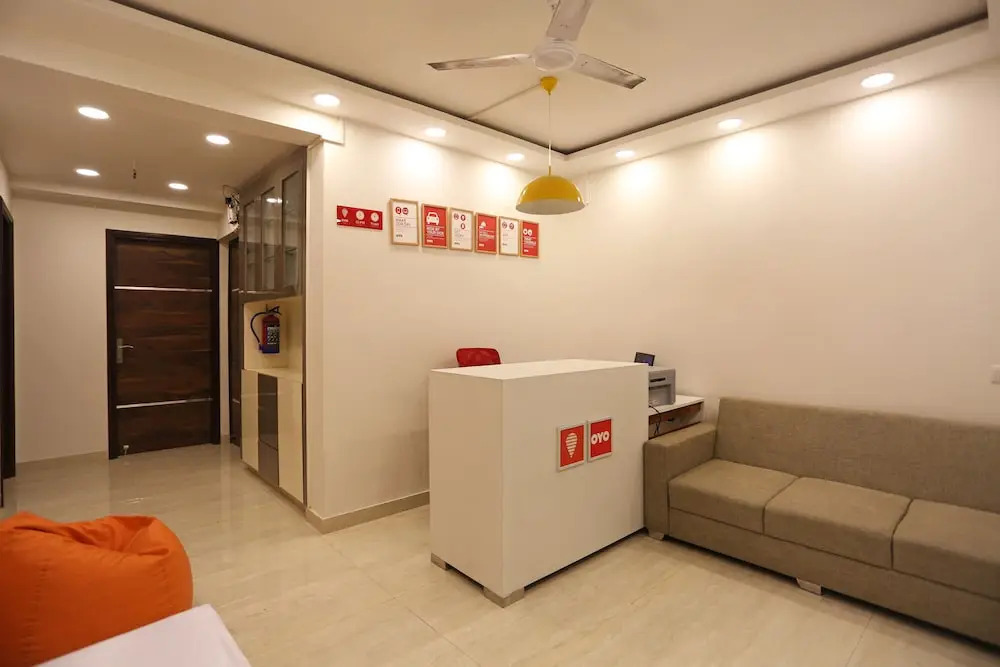 OYO Flagship 512 Deer Park
