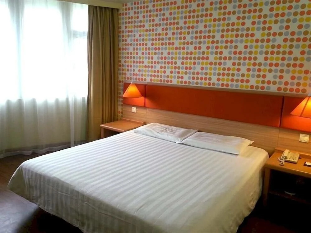 Home Inn (Jiangyin East Renmin Road)