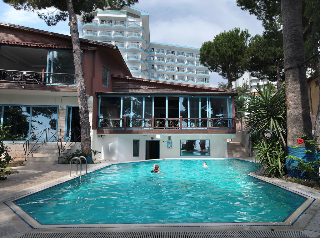 Arora Hotel
