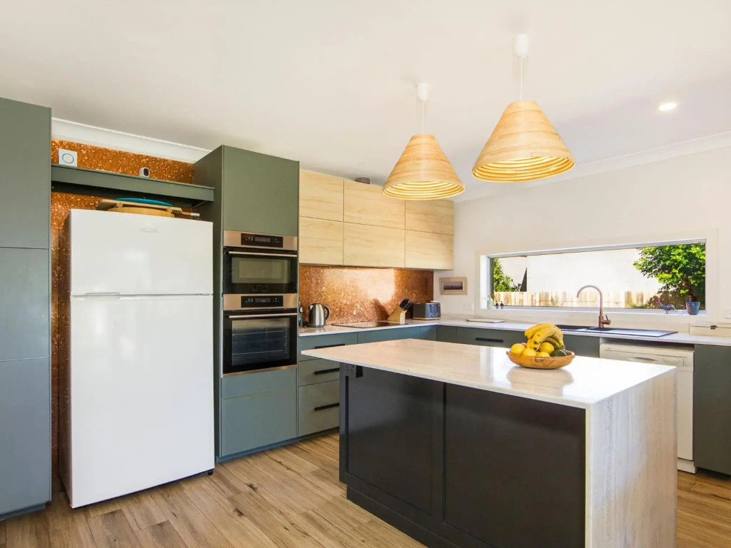 Spinnaker I Family Getaway I 2mins Walk to Beach
