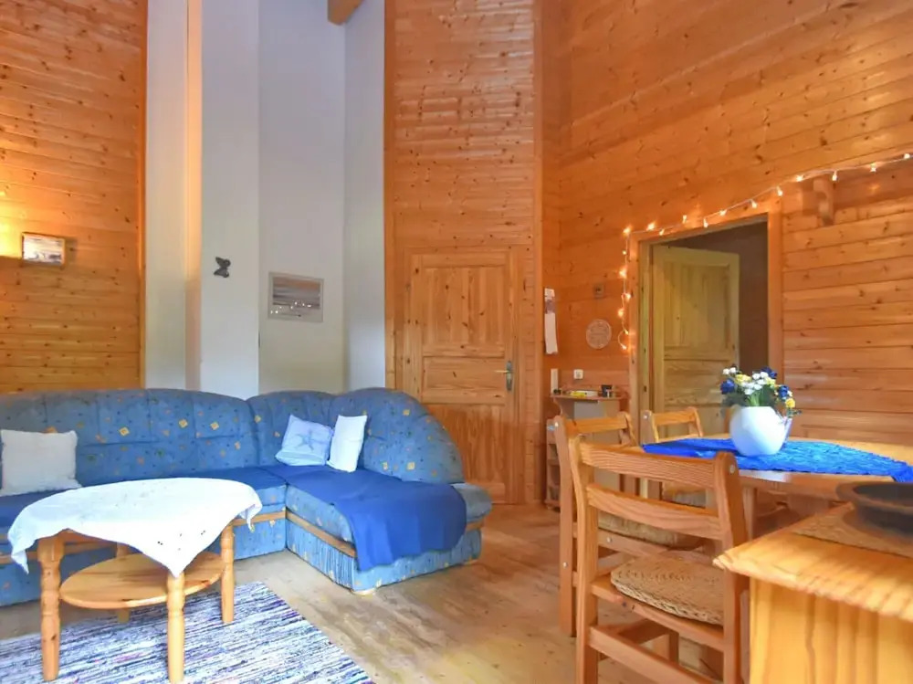 Vintage Holiday Home in Grafenried With Garden