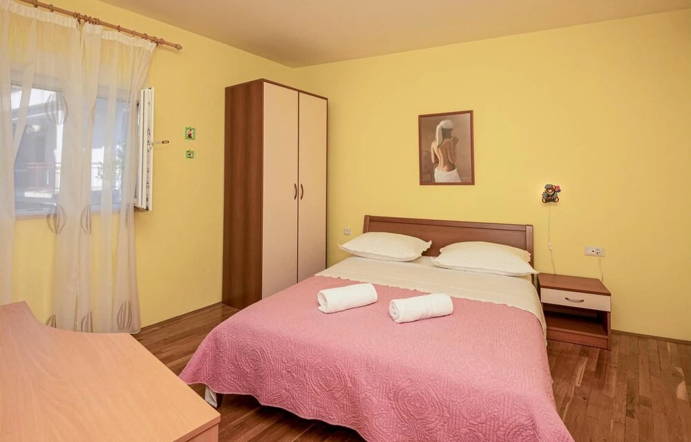 Nice Apartment in Igrane With 3 Bedrooms and Wifi