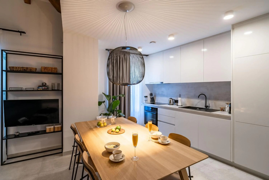 Agape Suite Old Town-Luxury Two Bedroom Apartment