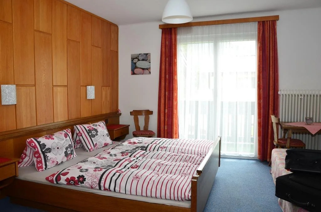 Haus Dachstein Schnitzer