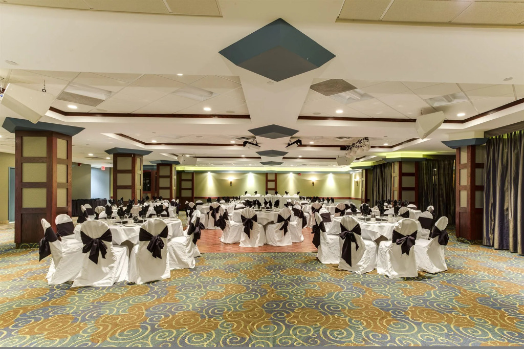 Park Town Hotel