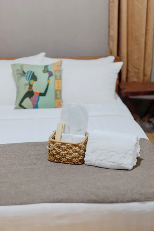 Spacio Caliraya Bed & Breakfast