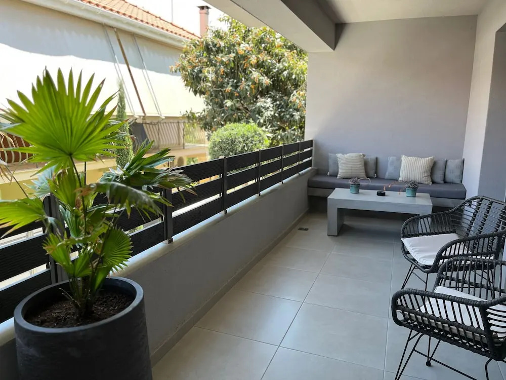 Junior Suite With Veranda Sleeps 2 Adults 2 ch