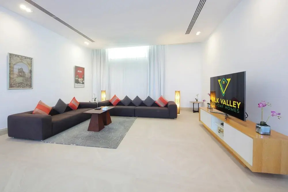 Silk Valley - Grand 6B Beachfront Villa
