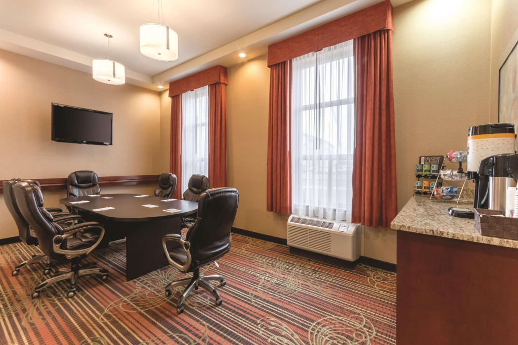 Hampton Inn by Hilton Edmonton South