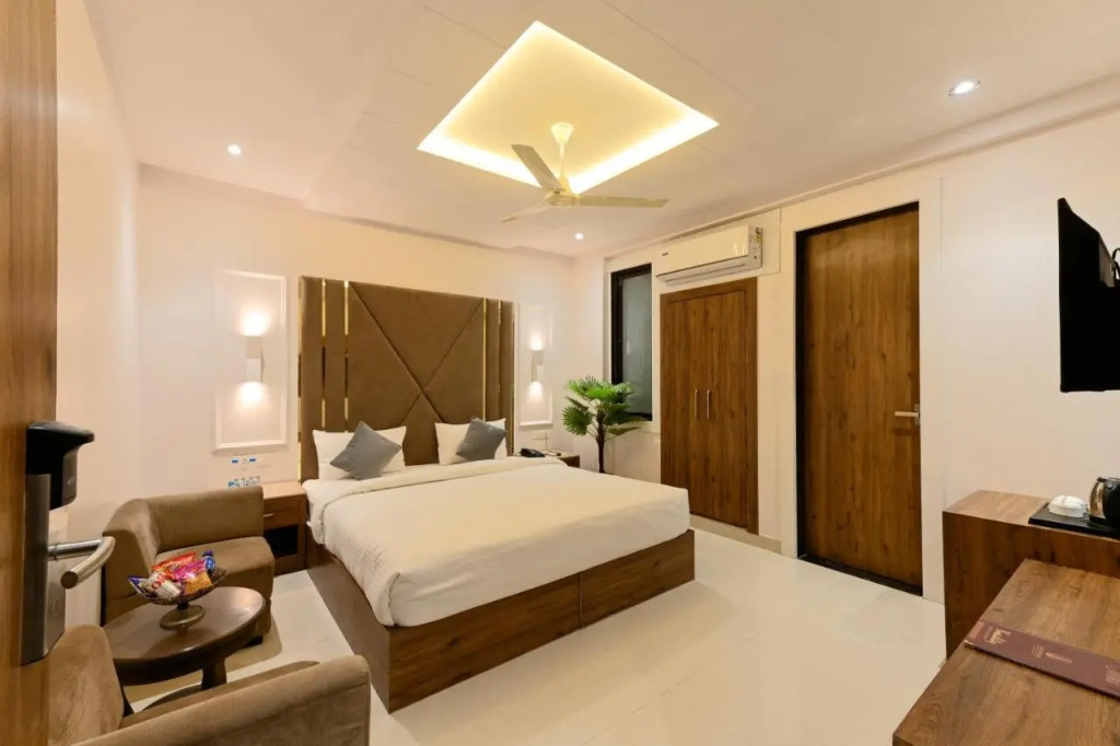 Hotel Avalon Palms Agra