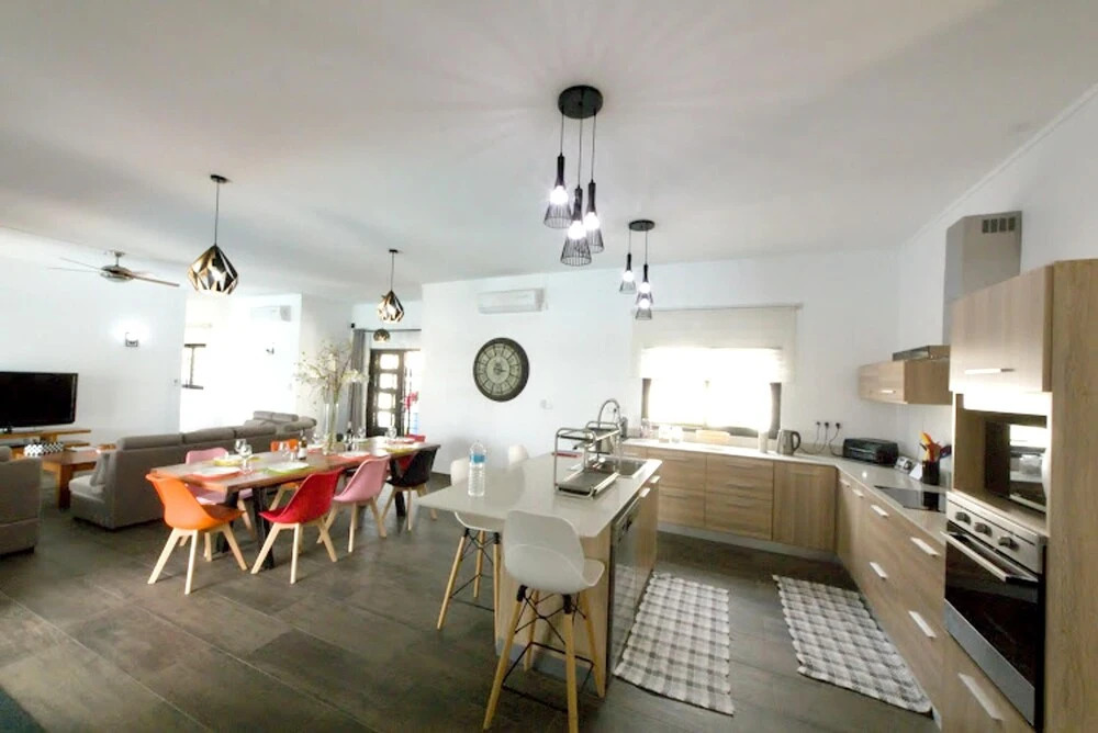 Villa with 4 Bedrooms in Pointe Aux Sables, Port Louis, with Private Pool, Enclosed Garden And Wifi - 800 M From the Beach