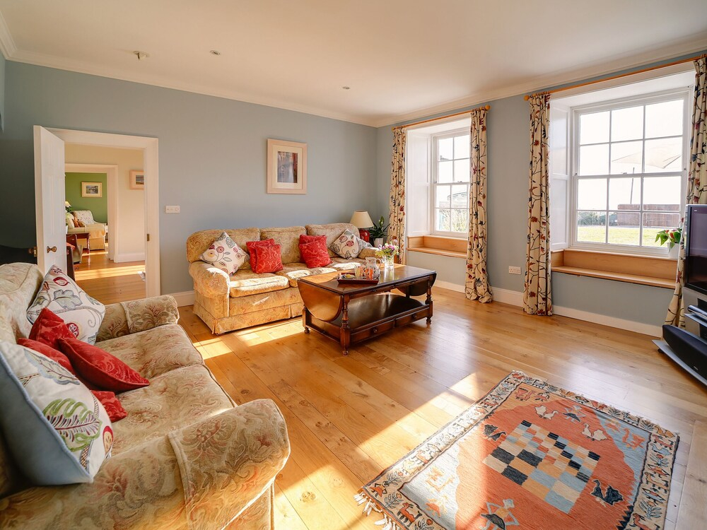 Porthcothan House