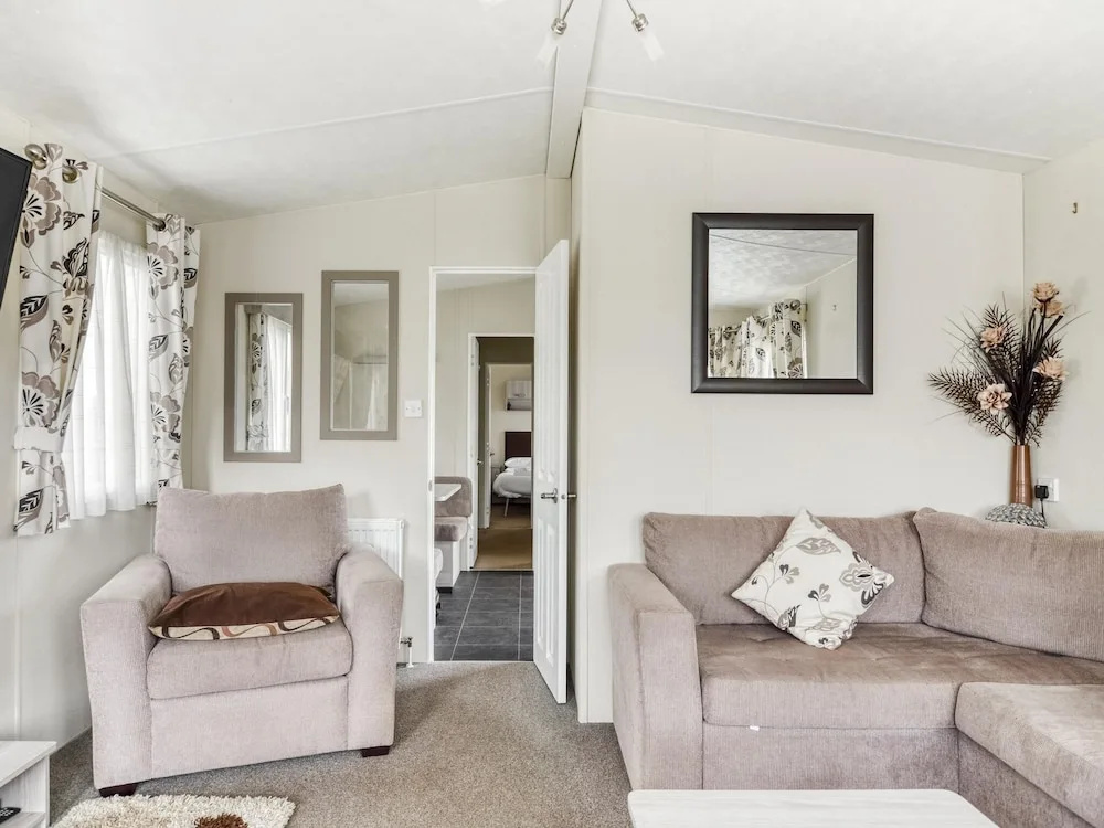 Simplistic Home in Hastings Near Alexandra Park