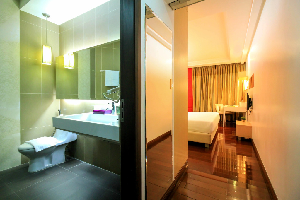 Greenhills Elan Hotel Modern - Newly Renovated