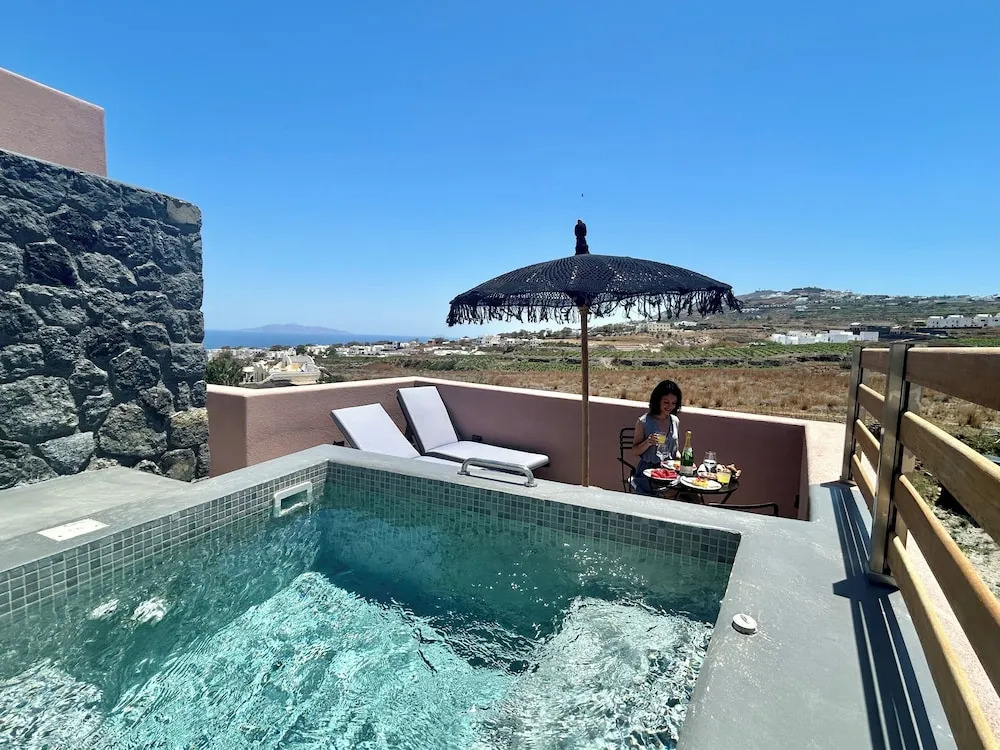 Golden Moments Luxury Stone Villas C
