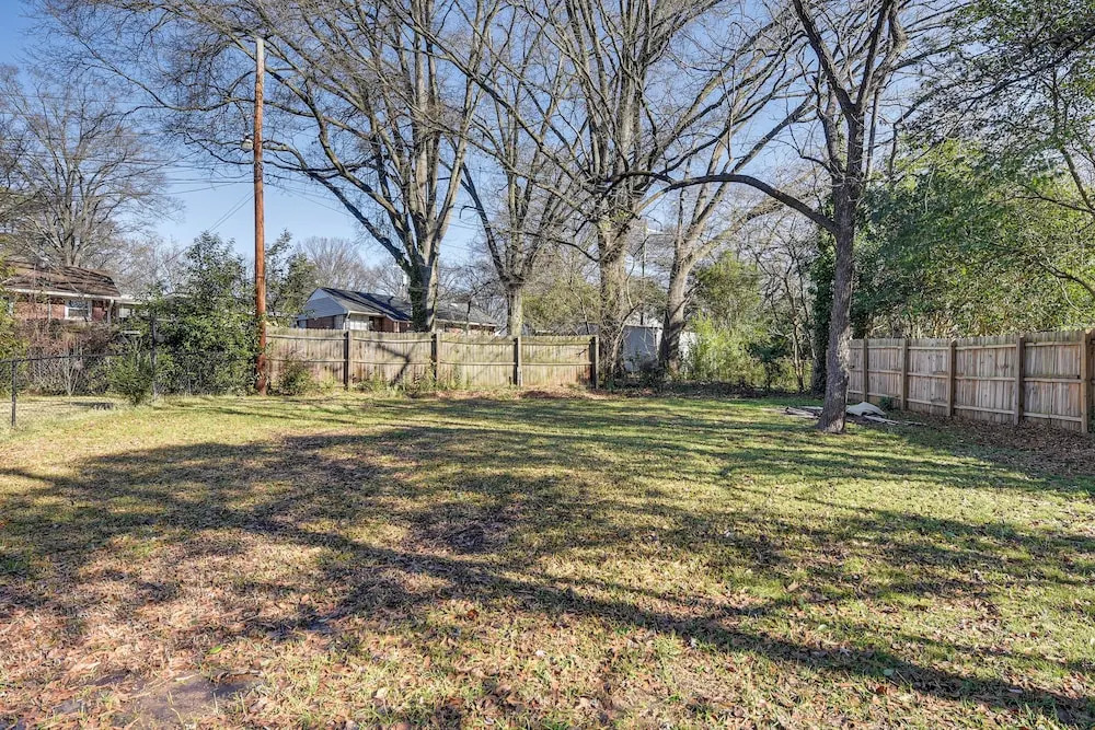 Updated Charlotte Home w/ Yard ~ 3 Mi to Uptown!