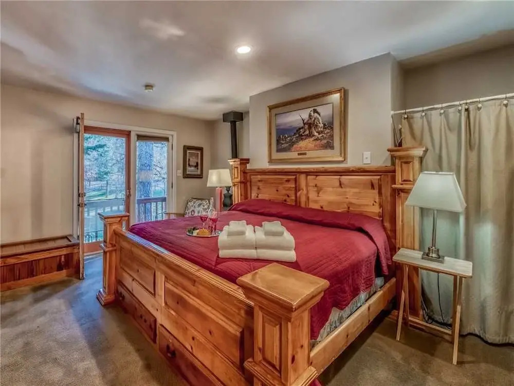 River Bend Lodge - Five Bedroom Cabin