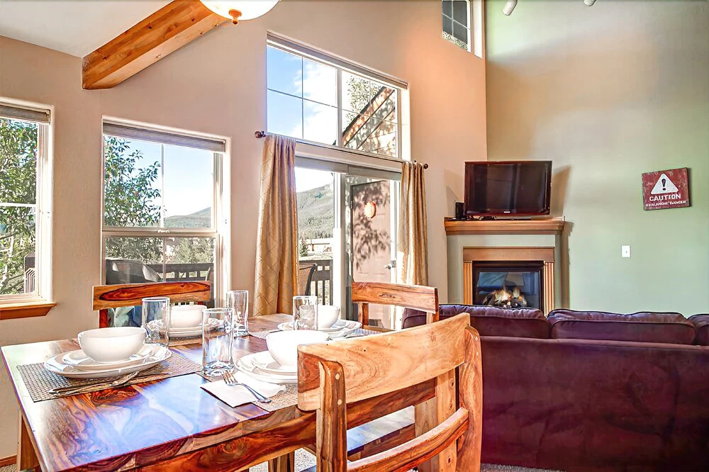 2BR 3BA Townhome in Frisco by RedAwning