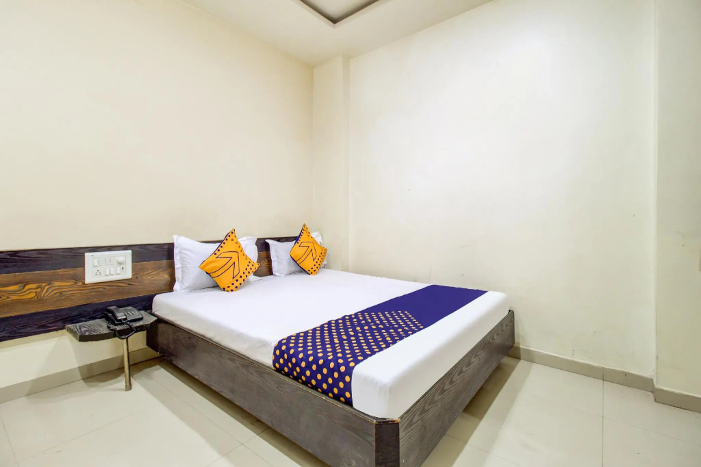 SPOT ON 44978 Hotel Galaxy Inn