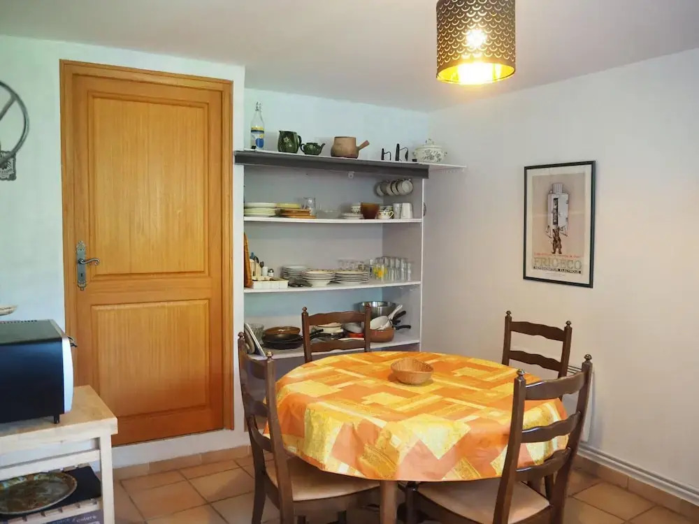 Country House in Lussan Near Pont du Gard